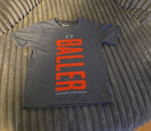 UNDER ARMOUR BOYS TEE